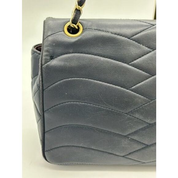 CHANEL Pre-Owned 2015-2016 Pagoda Flap shoulder bag AMAZING Full SET! NAVY - Picture 8 of 16
